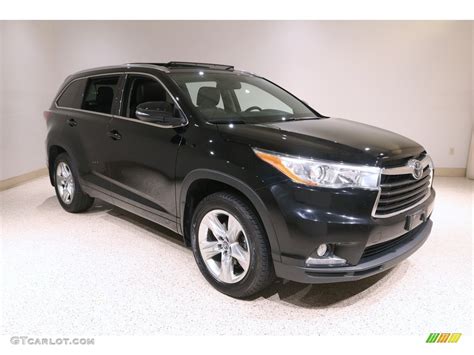 Midnight Black Metallic Toyota Highlander Limited Platinum Awd