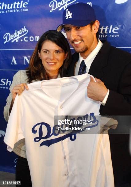 141 Mia Hamm And Nomar Garciaparra Photos And High Res Pictures Getty Images