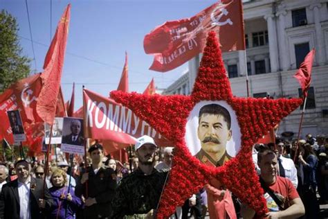 Russia Hedges Over Stalin’s Legacy - WSJ