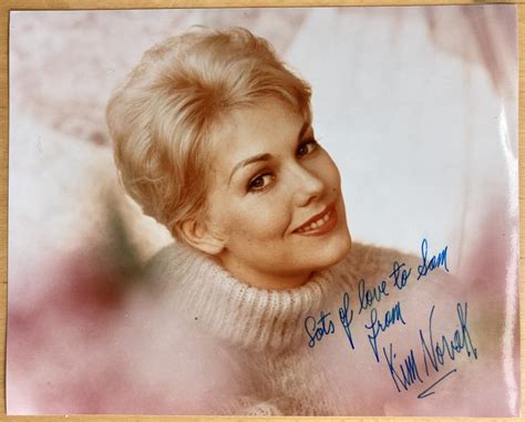 Kim Novak Hot