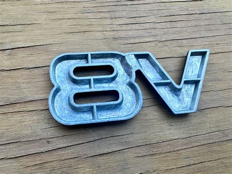 Metal Black V Vntage Car Auto Trunk Tailgate Rear Emblem Badge Decal