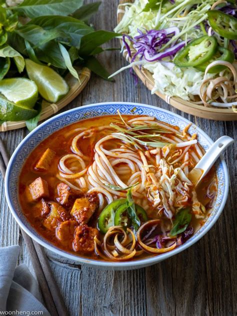 How To Make Bun Bo Hue Chay Vegan At Home WoonHeng