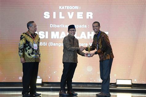 BSI Maslahat Raih Penghargaan CSR PDB Awards 2024 Jelajah Sumsel