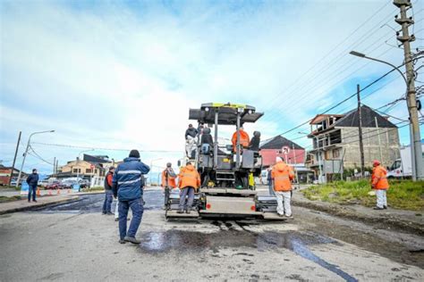 Trabajos De Repavimentaci N En Un Tramo De Perito Moreno Y El Acceso A