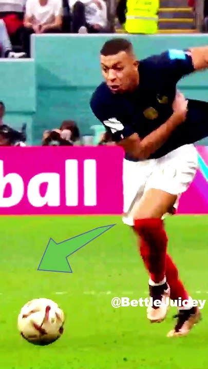 Mbappe Best Dribble Moves 😈😁 Shorts Youtubeshorts Mbappe Footballshorts Football Youtube