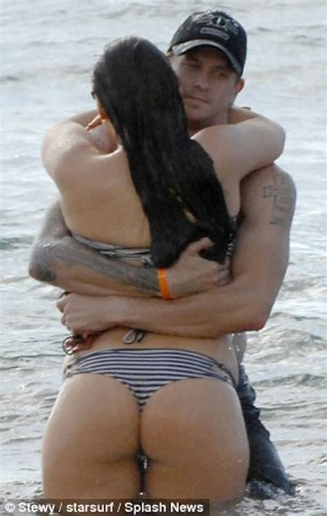 Sophie Simmons Monster In A Bikini Of The Day DrunkenStepFather
