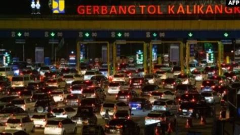 Tepat Idul Fitri 2024 Arus Kendaraan Dari Arah Jakarta Ke GT