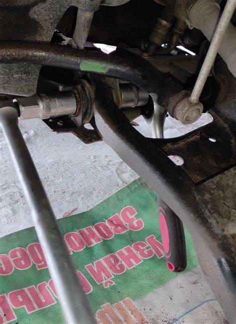 Замена переднего левого рычага и сюрприз. — Renault Duster (1G), 2 л ...