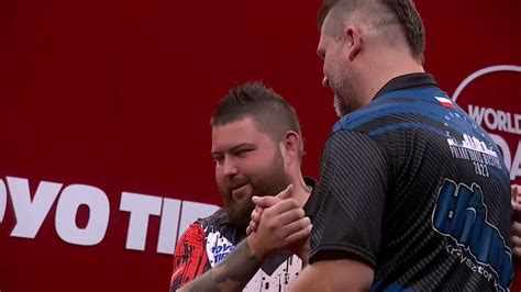 PDC Darts On Twitter SMITH STORMS THROUGH World Champion Michael