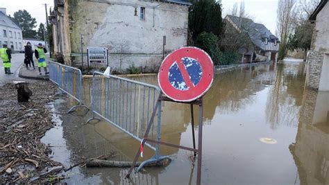 Inondations En Bretagne La Situation Se Stabilise Le Var Passe En