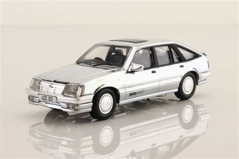 Vanguards VA09807 Vauxhall Cavalier Mk II SRi 130 Chrome LCC Model