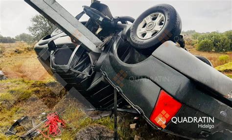 Volcadura deja una mujer lesionada sobre la carretera Pachuca Sahagún