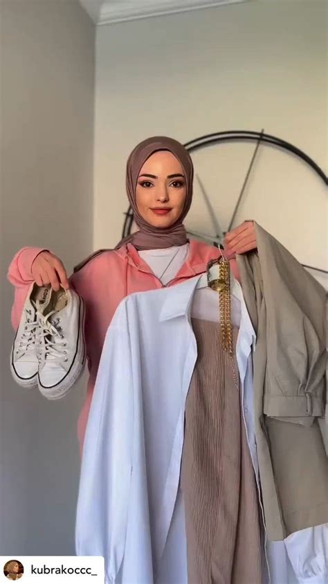 Pin Su Nel Stile Hijab Idee Vestito Outfit Di Tutti