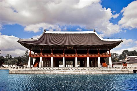 Exploring the 5 Grand Palaces of Seoul