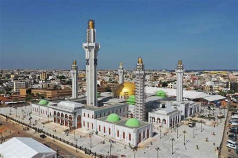 Une Mosquée à Plus De 30 Millions De Dollars Inaugurée à Dakar Bbc