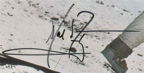 Neil Armstrong | PSA AutographFacts™