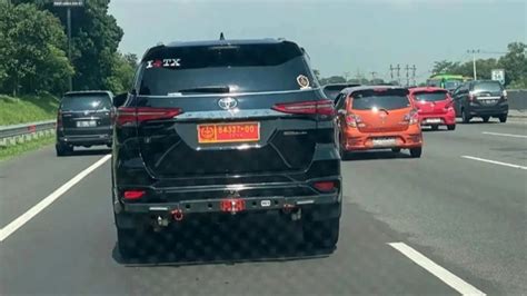 Mabes TNI Ungkap Pemilik Mobil Plat Dinas TNI Viral Dipakai Pria Yang