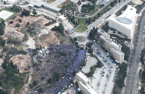 In Pictures Hundreds Of Thousands Israelis Protest Judicial Reform