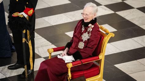 Dernier cortège officiel de la reine Margrethe II du Danemark Euronews