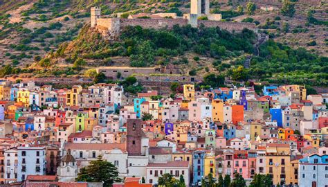 Bosa Il Borgo Dai Mille Colori In Sardegna