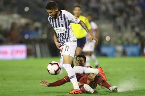 Universitario Gana 3 A 2 A Alianza Lima En El Primer Clásico Del Año Galería Fotográfica