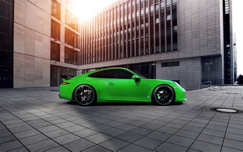 Car Porsche Porsche 911 Carrera 4s Porsche 911 Green Wallpapers Hd Desktop And Mobile