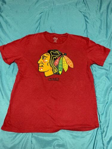 Chicago Blackhawks Ccm Red Classic T Shirt Size L Nwot Ebay