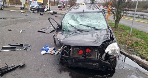 Spektakul Rer Unfall Mit Hohem Sachschaden Auf Rastanlage G Ttingen Ost