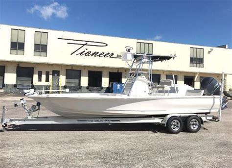 Avenger Av 26 Bay Boat boats for sale