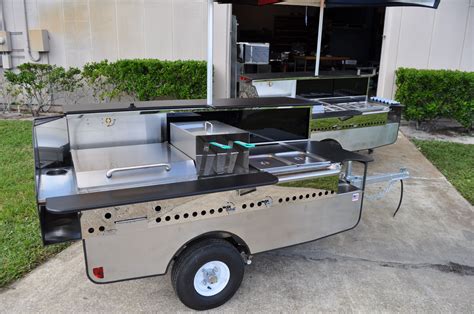 The Chef Model Cart With A Portable Fryer Topdogcarts Custom Bbq Pits