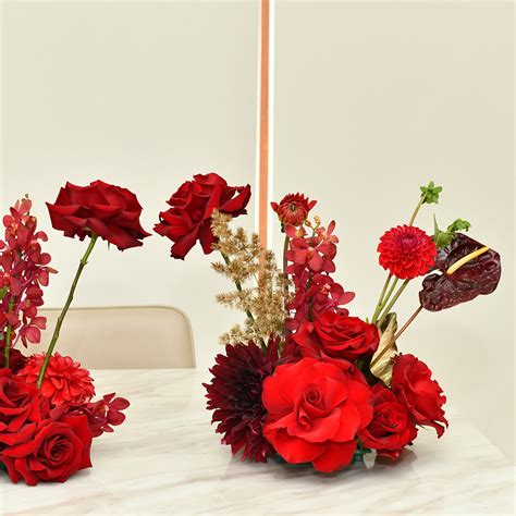 Red Table Flower Centerpieces Sydney Delivery Valentines Day Roses And Flowers Sydney