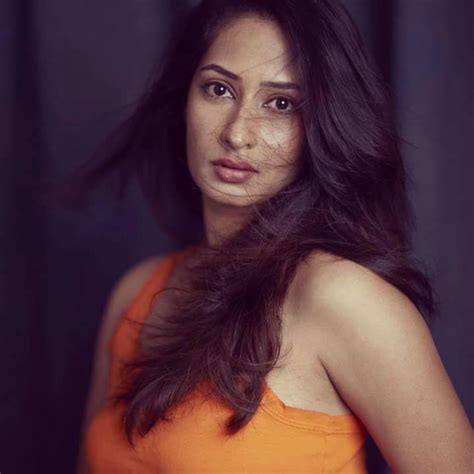 Hot Sexy Priya Marathe Bikini Pics