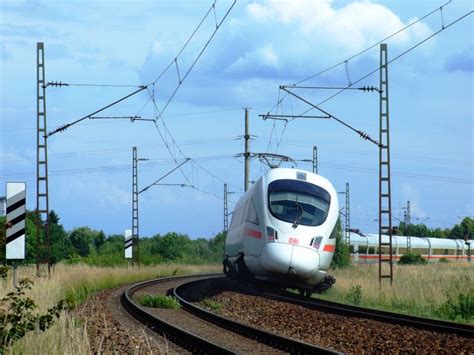 ICE 27 Nach Passau Hbf Mit Zugteil Nach Wien Westbahnhof Am 14 06 08