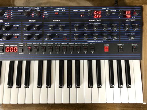 Dave Smith Instruments OB 6 Analog Synthesizer купить в Москве UNITED