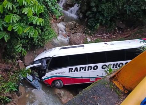 Tragedia en la autopista Medellín Bogotá tres muertos y 39 heridos