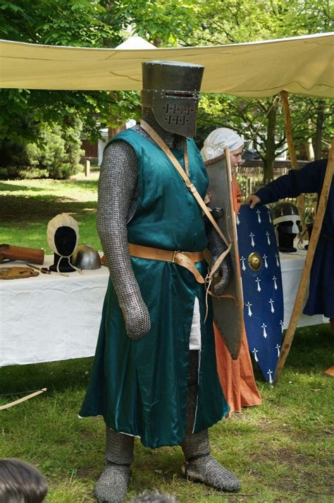 Surcoat 13th Century Surcoat 13th Century Century Armor Medieval