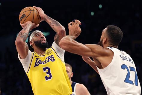 Lakers Outlast Timberwolves In Historic Nba Season Opener Newsweek