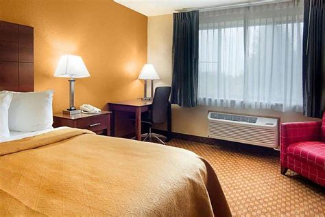 Super 8 by Wyndham Sturtevant/Racine | Sturtevant, WI Hotels