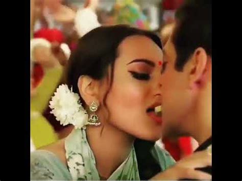 Sonakshi Sinha Hot Kissing With Salman Khan Sonakshisinha Salmankhan Dabangg3 Sexy Hot Status