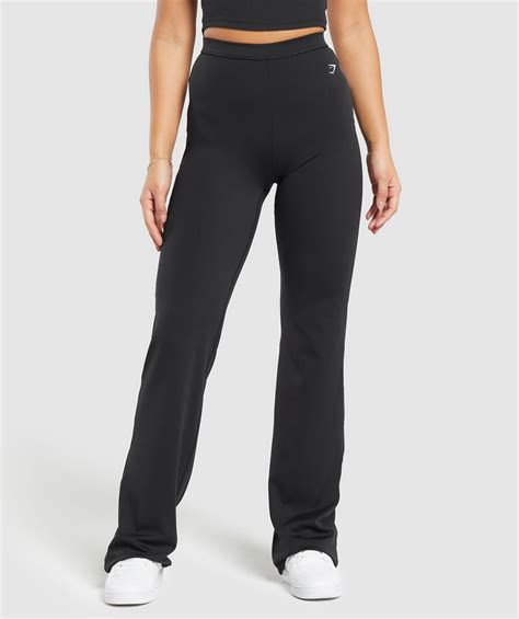 Damen Sport Bekleidung & Workout Accessoires | Gymshark