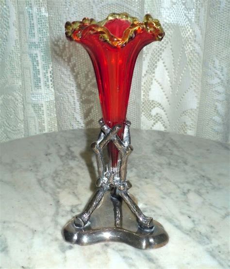 Victorian Epergne Pronounced E Purn Antique Glass Victorian Table Centerpieces