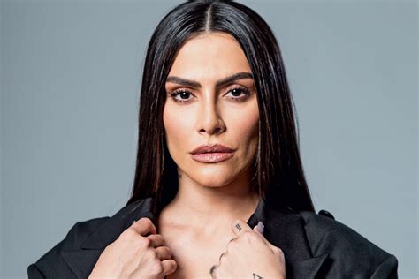 Cléo Pires conta que quer ter cinco filhos Vírgula