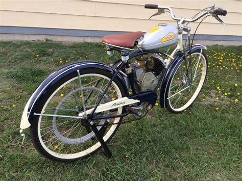 1947 Whizzer Motor Bike – Enthusiast Collector Car Auction