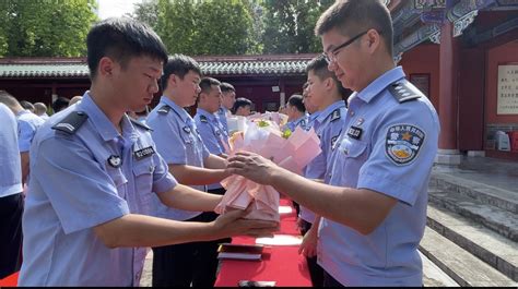 永定公安分局举行“师徒传帮带 从警引路人”拜师结对活动 部门动态 永定新闻网