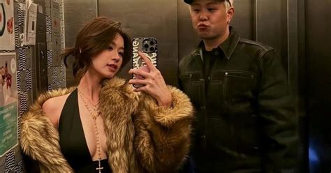 Hot girl tạp hóa Hàn Hằng lộ gia thế khủng trước đám hỏi