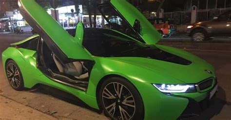 Hàng hot BMW i8 màu lạ của tay chơi Sài thành