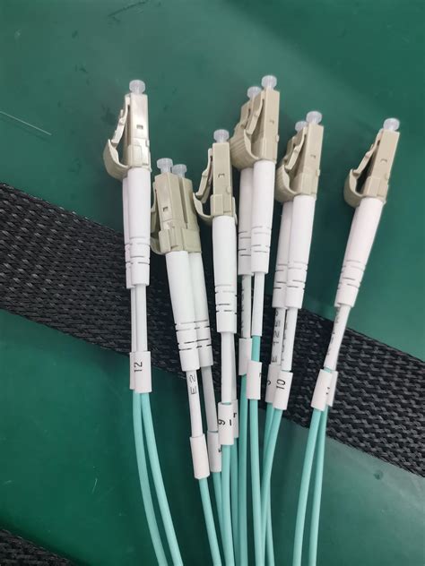 Fibers Om Multimode Strands Mpo Lc Harness Cable Mm Lszh