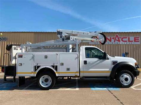 Ford Super Duty F Drw Altec Bucket Truck Bucket Boom Trucks