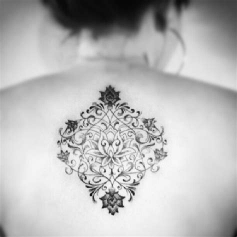 Thais Valente Tatoo