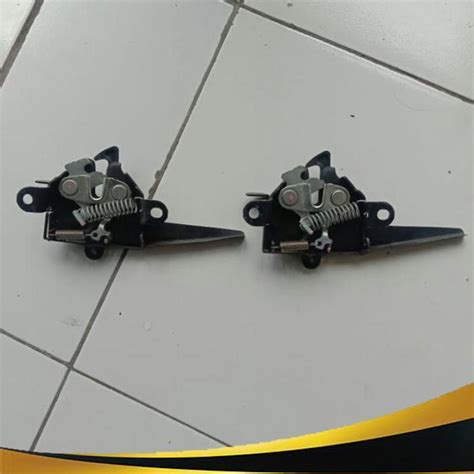 Jual Door Lock Pengunci Kap Mesin Avanza Original Puto